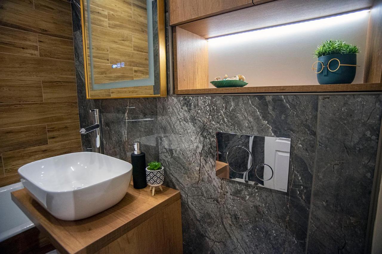Awesome Apartment Bucureşti Ngoại thất bức ảnh